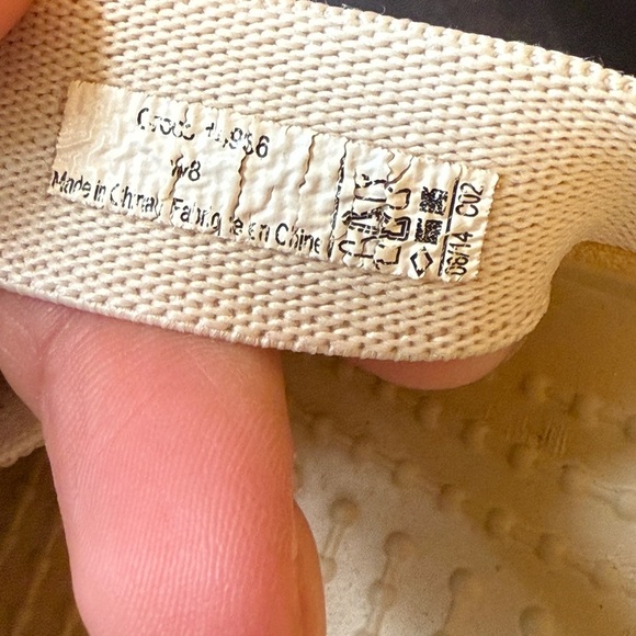 Crocs Elastic Strap Sandals Size 8 - Picture 5 of 5